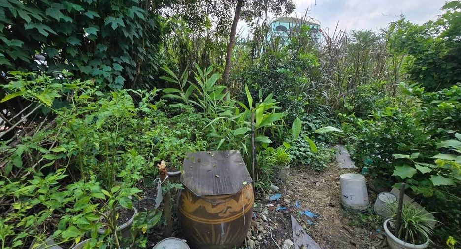 出售 土地 在 Khlong Toei, 曼谷
