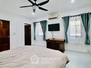 À vendre 4 chambres villa à Na Jomtien, Pattaya