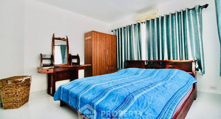 À vendre 4 chambres villa à Na Jomtien, Pattaya