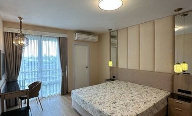 Продажа 1 кровать кондо в Хуаи Кхщанг, Бангкок