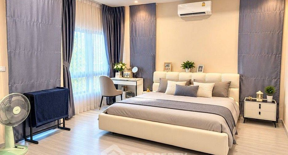 Casa en venta de 4 habitaciones en Bang Lamung, Chonburi