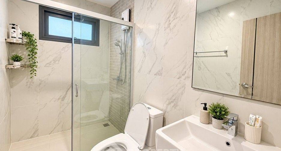 Casa en venta de 4 habitaciones en Bang Lamung, Chonburi