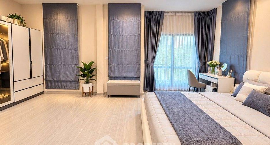 Casa en venta de 4 habitaciones en Bang Lamung, Chonburi