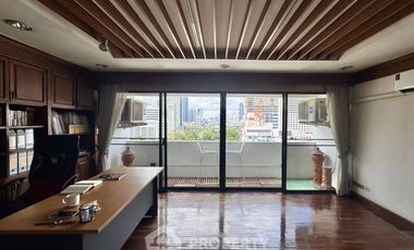 À vendre 3 chambres condo à Watthana, Bangkok