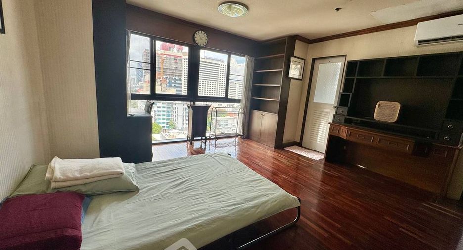 À vendre 3 chambres condo à Watthana, Bangkok