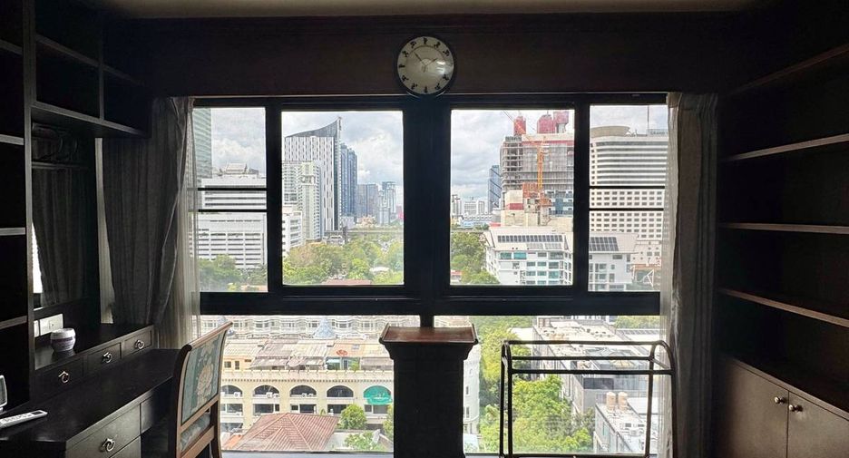 À vendre 3 chambres condo à Watthana, Bangkok
