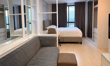 Wohnung zum Kauf mit 1 Zimmer in Bang Na, Bangkok
