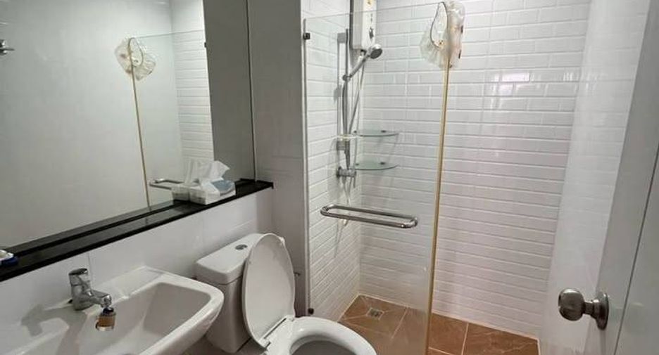 À vendre 1 chambre condo à Bang Sue, Bangkok
