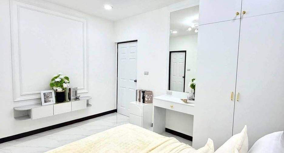 Haus zum Kauf mit 3 Zimmer in Bang Lamung, Chonburi
