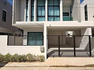For sale 4 bedrooms house in Mueang Chon Buri, Chonburi
