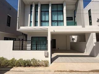 For sale 4 bedrooms house in Mueang Chon Buri, Chonburi