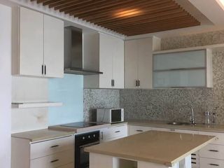 For sale 3 bedrooms apartment in Watthana, Bangkok