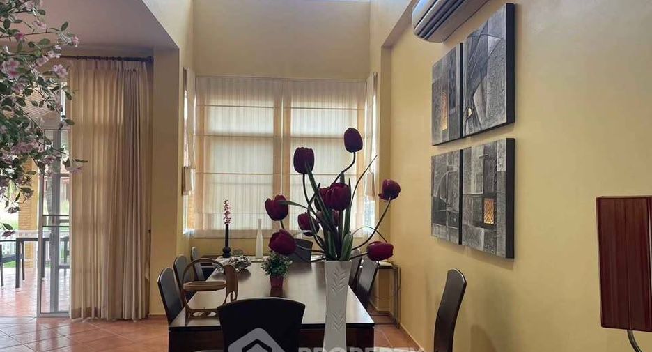 For sale 3 bedrooms house in Mueang Chon Buri, Chonburi