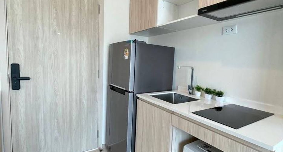À vendre 1 chambre condo à Huai Khwang, Bangkok