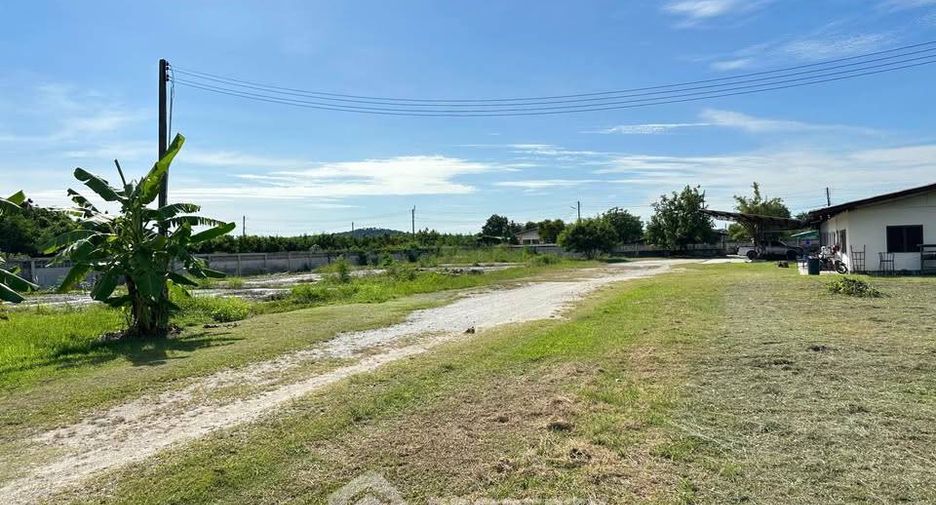 For sale 3 bedrooms house in Mueang Chon Buri, Chonburi