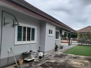For sale 3 bedrooms house in Sattahip, Chonburi