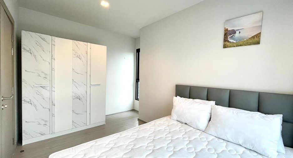 For sale 2 bedrooms condo in Huai Khwang, Bangkok