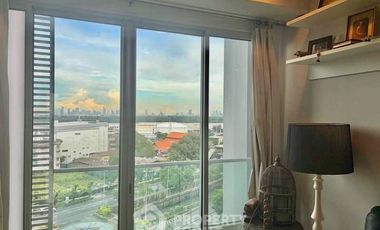 For sale 2 bedrooms condo in Yan Nawa, Bangkok