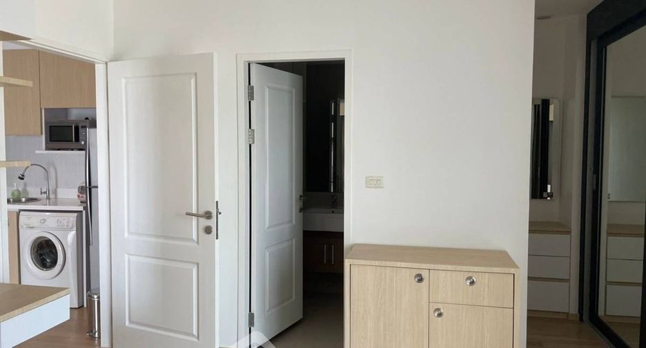For sale 1 bed condo in Khlong Toei, Bangkok