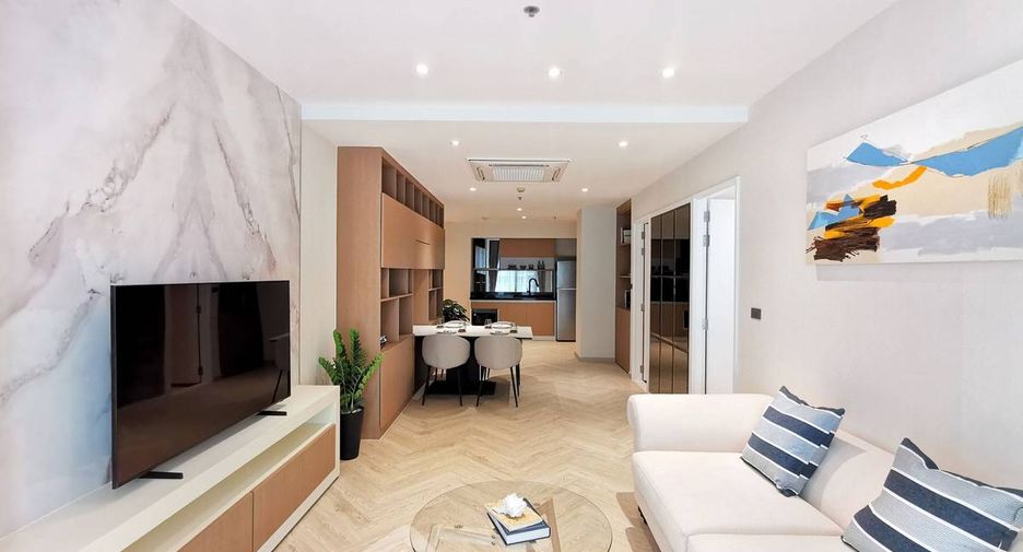 For sale 2 bedrooms condo in Khlong Toei, Bangkok