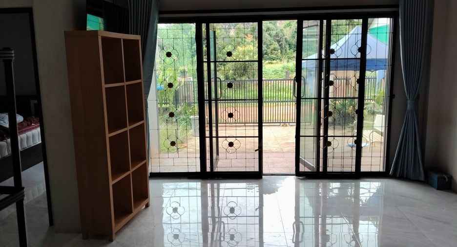 For rent 2 bedrooms house in Mueang Krabi, Krabi