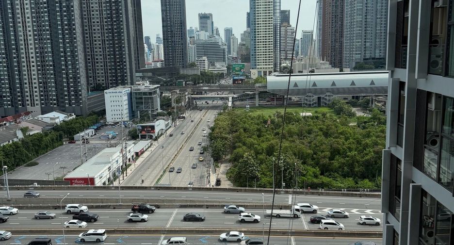For rent 1 bed condo in Ratchathewi, Bangkok
