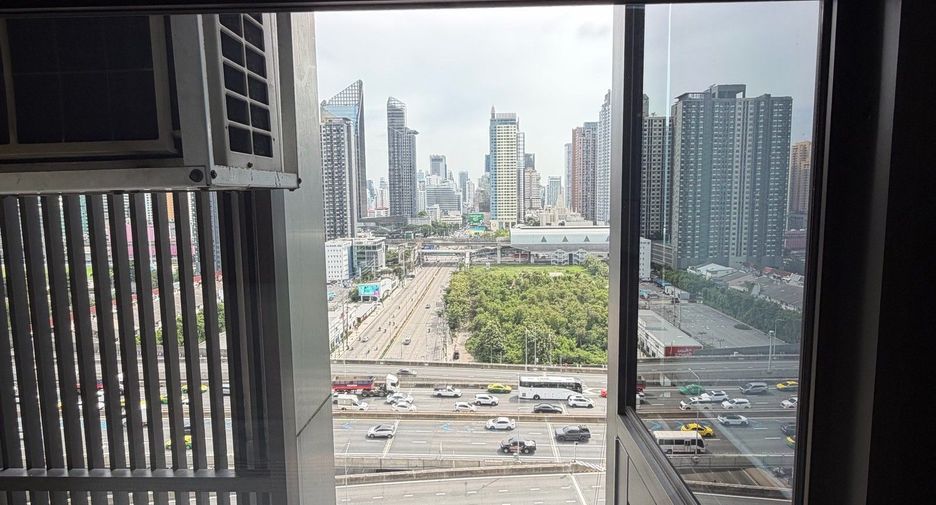For rent 1 bed condo in Ratchathewi, Bangkok