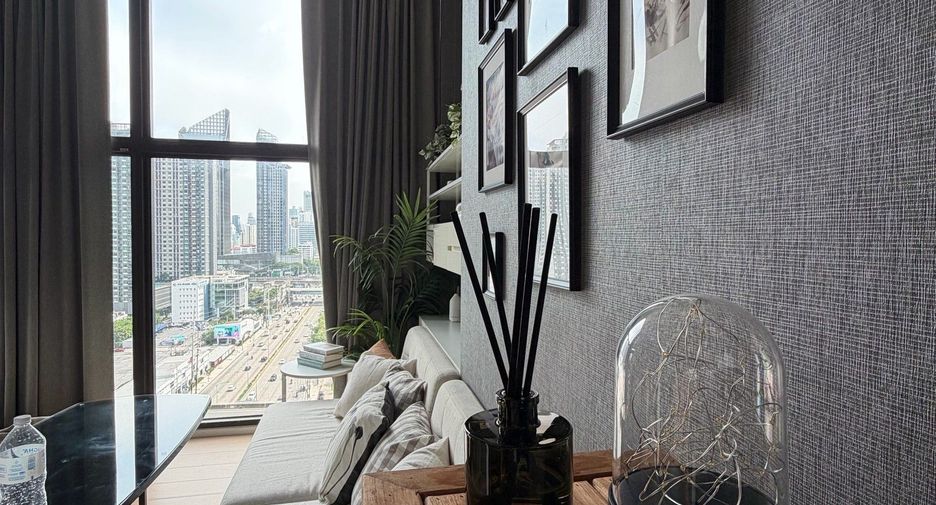 For rent 1 bed condo in Ratchathewi, Bangkok