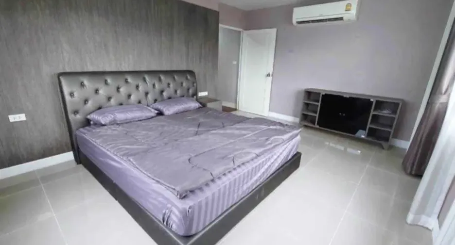 Casa en alquiler y en venta de 5 habitaciones en Bang Lamung, Chonburi
