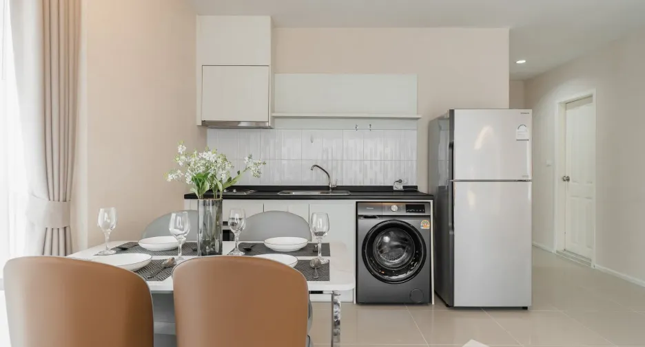 For rent 1 bed condo in Huai Khwang, Bangkok