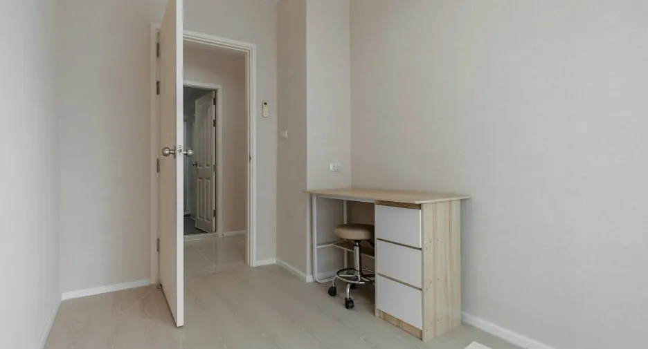 For rent 1 bed condo in Huai Khwang, Bangkok