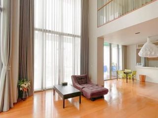 Продажа 4 спальни кондо в Сатхон, Бангкок