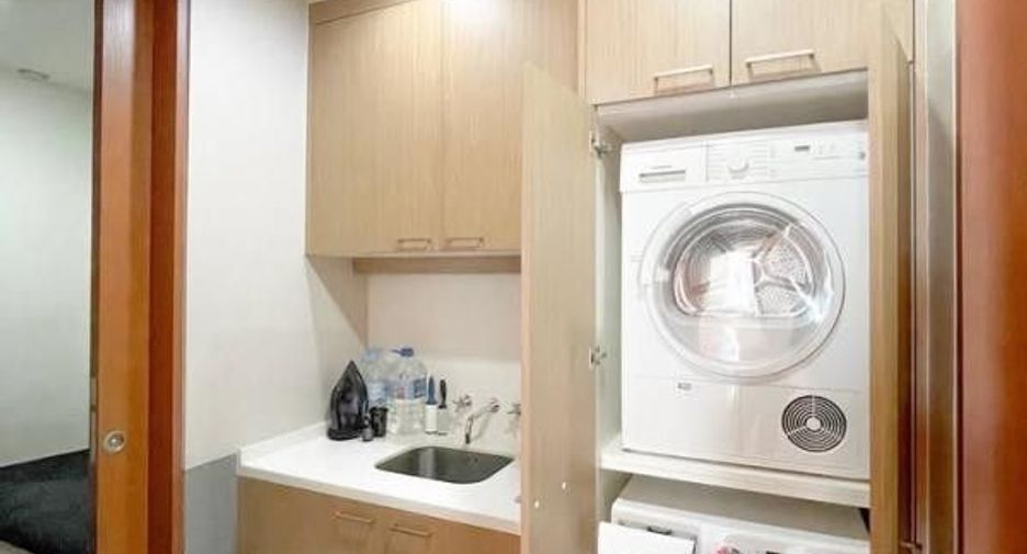 For sale 4 bedrooms condo in Sathon, Bangkok