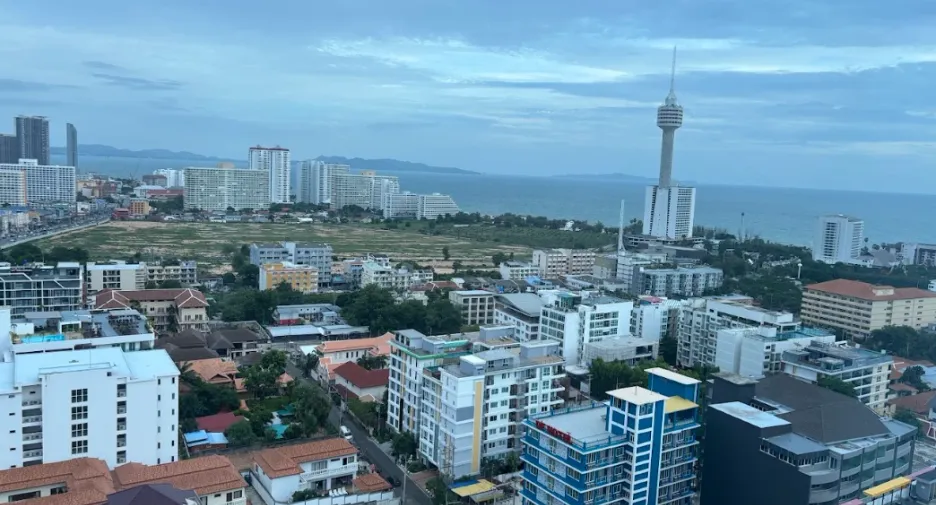 For rent 2 bedrooms condo in Bang Lamung, Chonburi