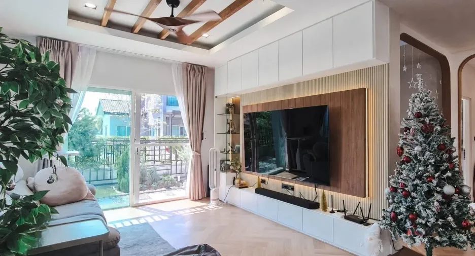 Haus zur Miete mit 4 Zimmer in Khlong Luang, Pathum Thani