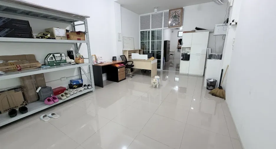 Продажа офис в Mueang Pathum Thani, Патумтани