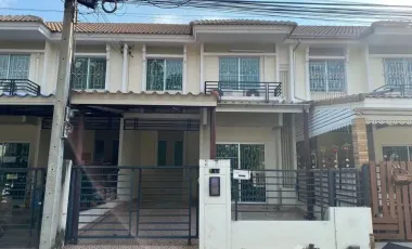 Reihenhaus zur Miete mit 3 Zimmer in Mueang Samut Prakan, Samut Prakan