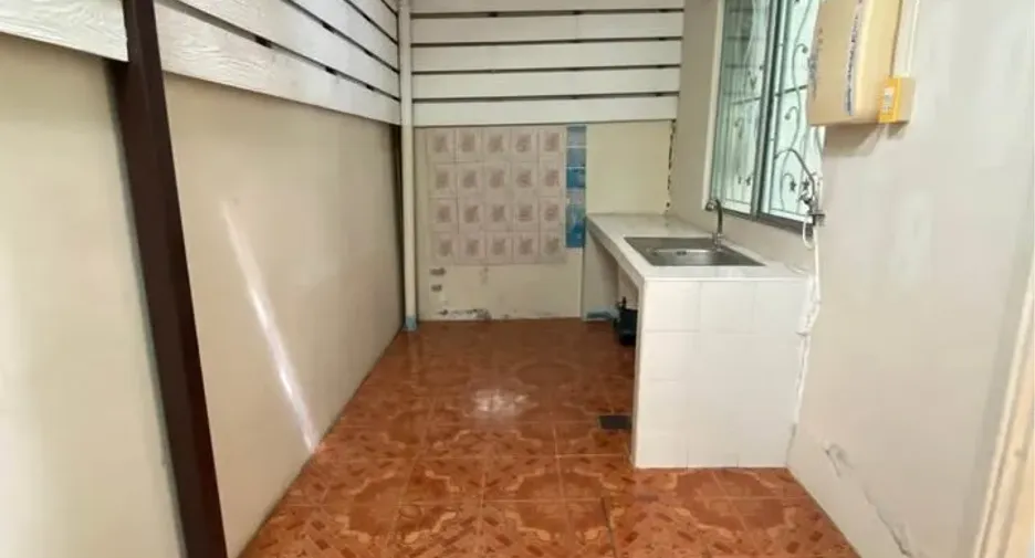 Reihenhaus zur Miete mit 3 Zimmer in Mueang Samut Prakan, Samut Prakan