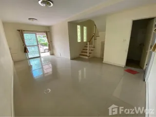 Reihenhaus zur Miete mit 3 Zimmer in Mueang Samut Prakan, Samut Prakan