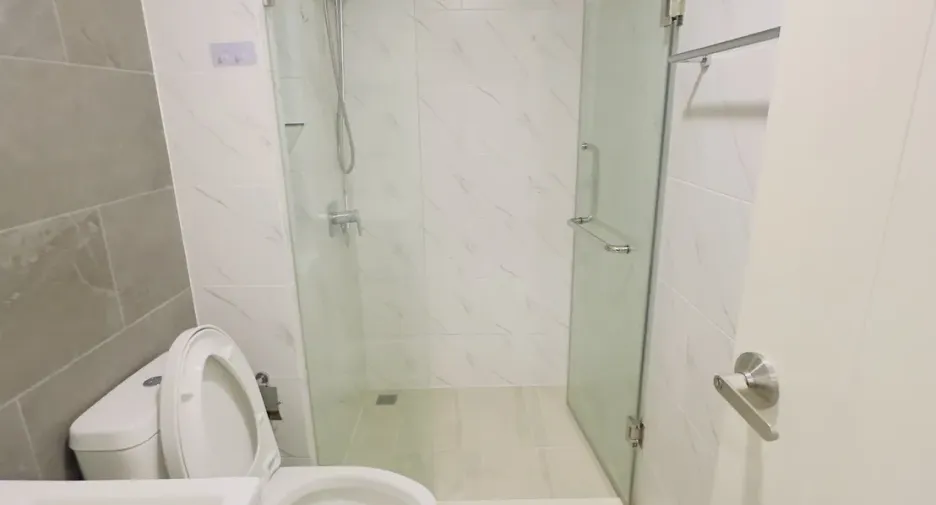 Продажа 1 кровать кондо в Банг Капи, Бангкок