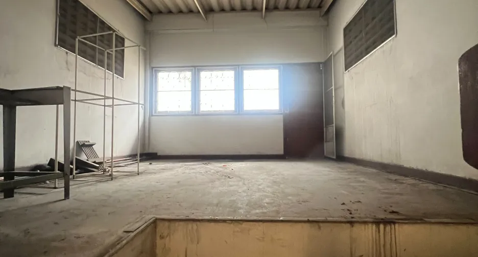Аренда торговое помещение в Щаттхана, Бангкок
