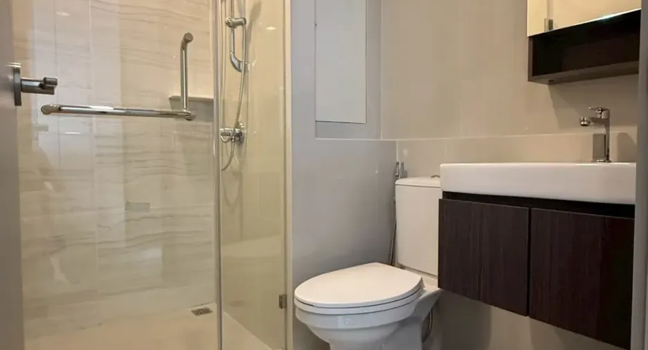 For sale 2 bedrooms condo in Phra Khanong, Bangkok