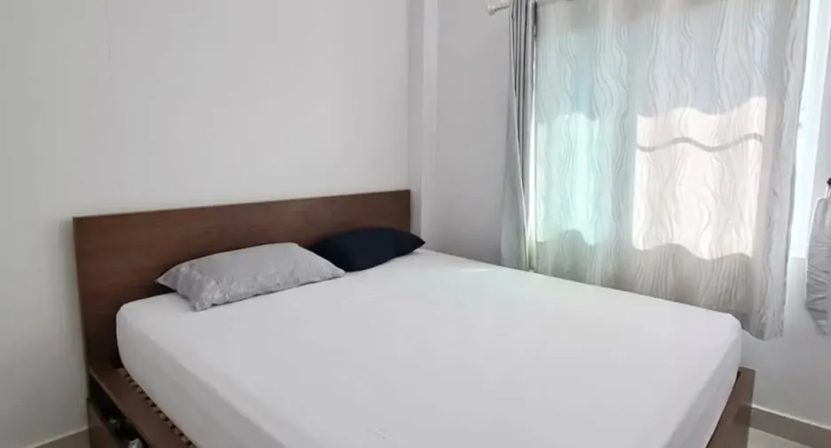 For rent 5 bedrooms house in Saraphi, Chiang Mai