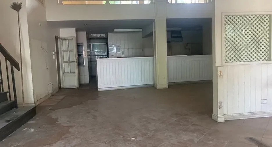 Аренда торговое помещение в Щаттхана, Бангкок
