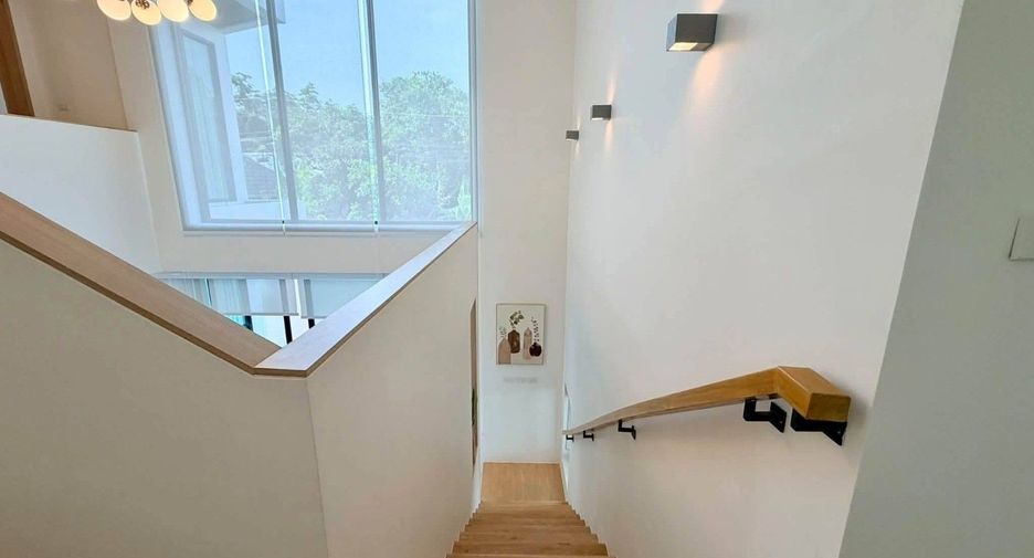 For rent 3 bedrooms villa in Mueang Phuket, Phuket