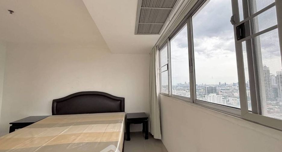 Condo en alquiler de 3 habitaciones en Khlong Toei, Bangkok