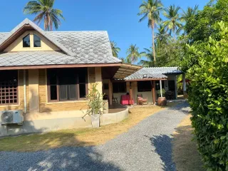 Продажа 4 спальни дом в Самуи, Сураттани