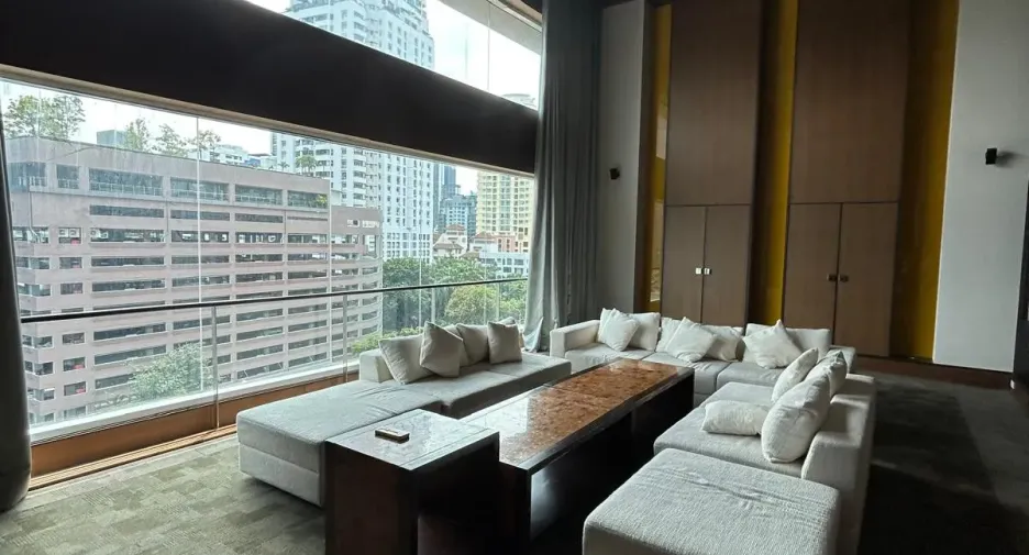 For rent 1 bed condo in Watthana, Bangkok