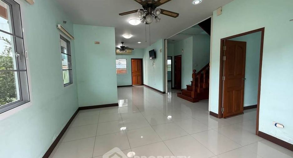 Casa en venta de 5 habitaciones en Mueang Chon Buri, Chonburi