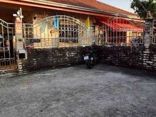 Продажа 4 спальни дом в Mueang Chon Buri, Чонбури
